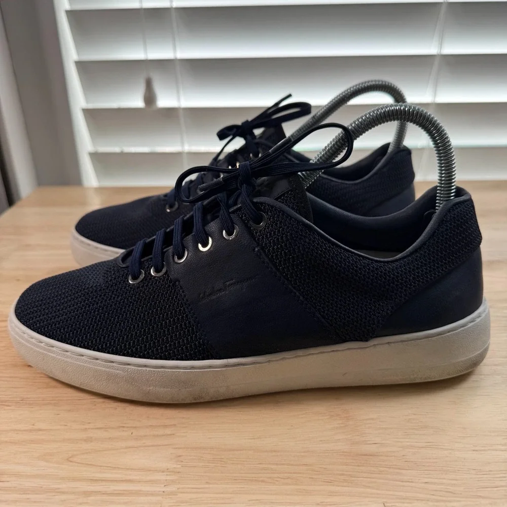 Salvatore Ferragamo Athletic Sneakers‎ Men's Navy Knit Lace-Up Trainers - 6 Wide
